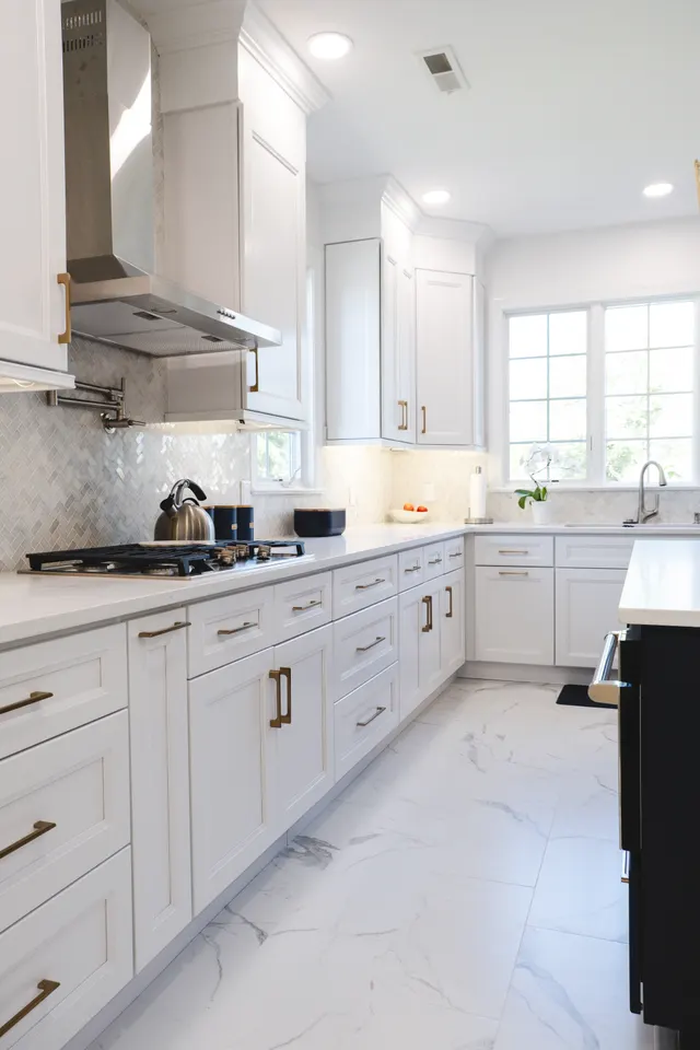 Athens Snow — a kitchen supplied by Mr. Kitchen Cabinet