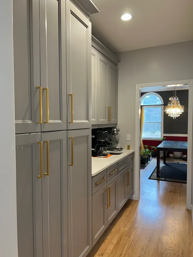 Concord Grey — a kitchen supplied by Mr. Kitchen Cabinet