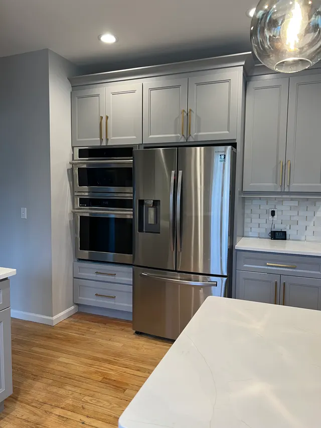 Concord Grey — a kitchen supplied by Mr. Kitchen Cabinet