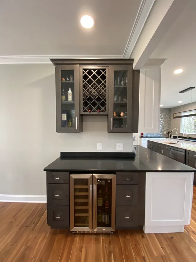 Grey Stone Shaker — a kitchen supplied by Mr. Kitchen Cabinet
