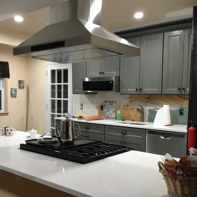 Midtown Grey — a kitchen supplied by Mr. Kitchen Cabinet