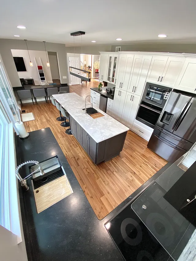 Shaker kitchen — a kitchen supplied by Mr. Kitchen Cabinet