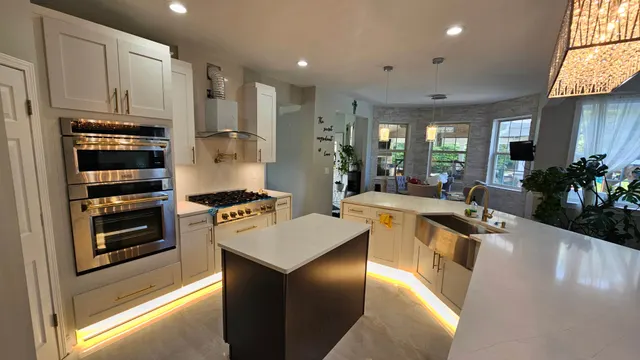 Shaker kitchen — a kitchen supplied by Mr. Kitchen Cabinet
